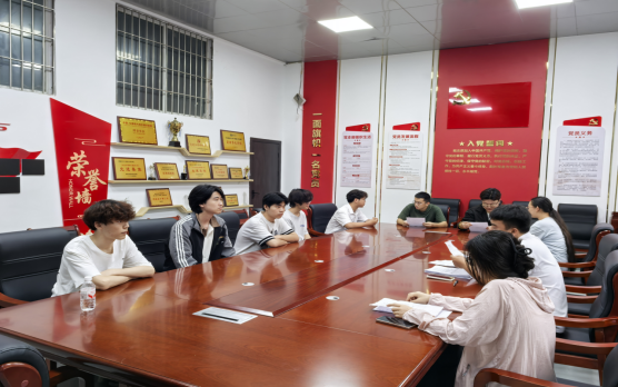智能汽车与建筑工程学院团总支学生会招新面试圆满落幕，50 名新成员脱颖而出