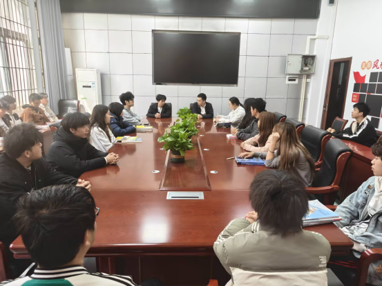 凝心聚力启新程 履职尽责谋新篇——智慧城市与智能制造学院团总支召开新学期团学工作会议